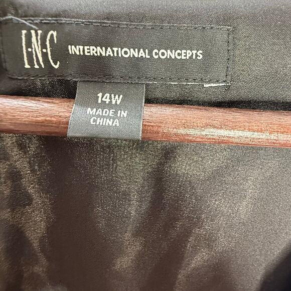 INC International Concepts 14W Hi-Low Leopard Floral V-Neck Dress - Picture 4 of 6